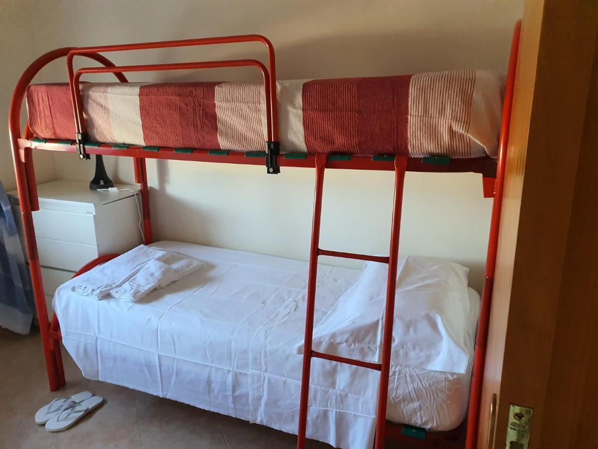 Villa Mare A 200 Metri Dal Mare San Pietro in Bevagna Luaran gambar